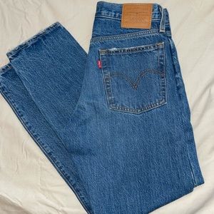 Levi’s Wedgie ICON Jeans